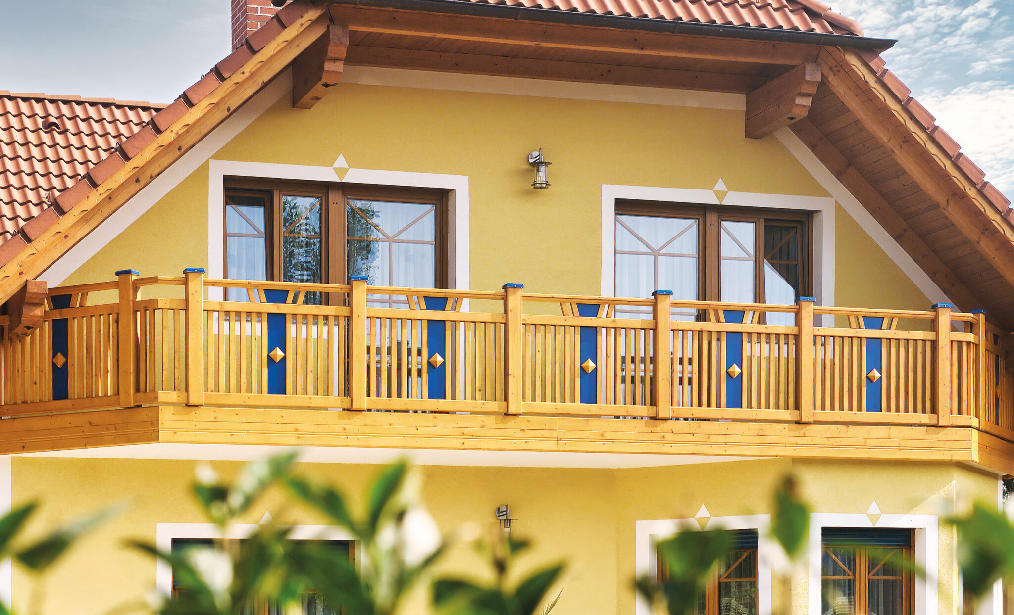 Balconi in legno da Leeb Balkone GmbH in molti modelli di ringhiere